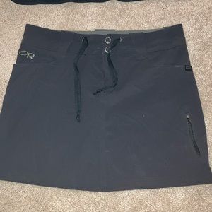 Outdoor research size 4 black skirt hardly worn